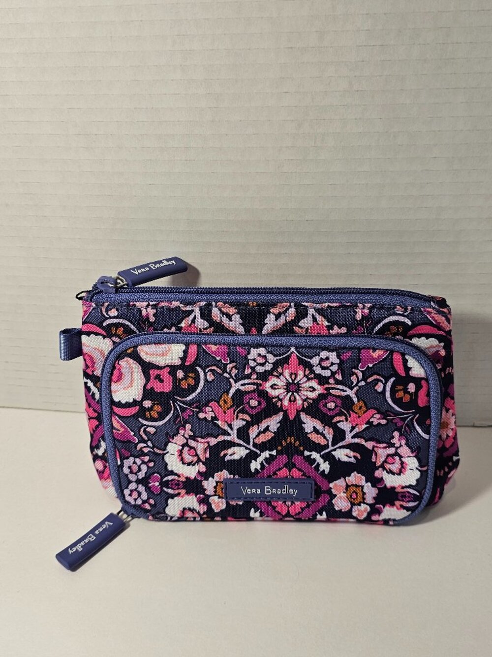 NWT Vera Bradley Lighten Up Compact Organizer Magenta Medallion Cosmetic Bag